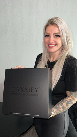 Marlee Bruno holding Daxxify box
